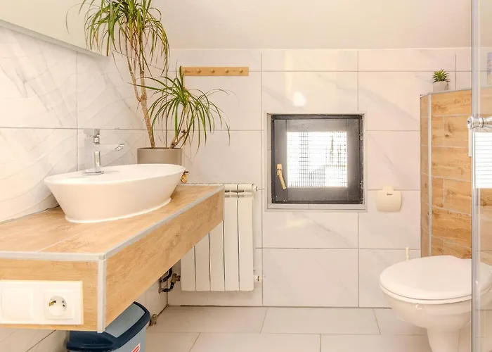 1 Bedroom Awesome In