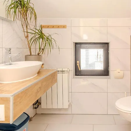 1 Bedroom Awesome In